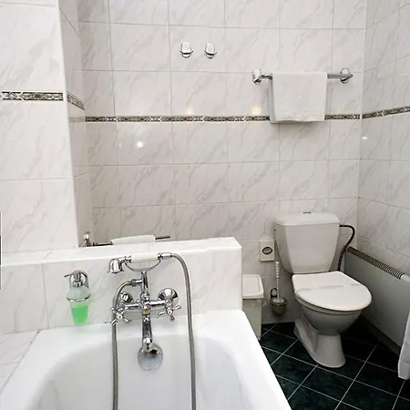 Excellent Hotel 4*